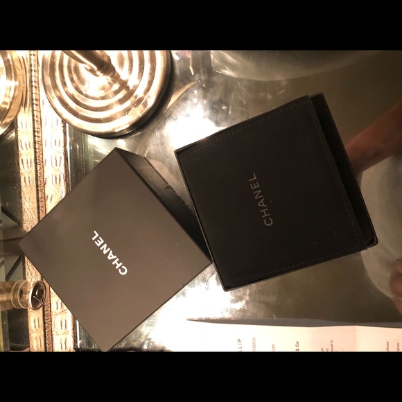 Authentic Sweet Candy Signature CHANEL Lucite Cuff - Picture 7 of 8